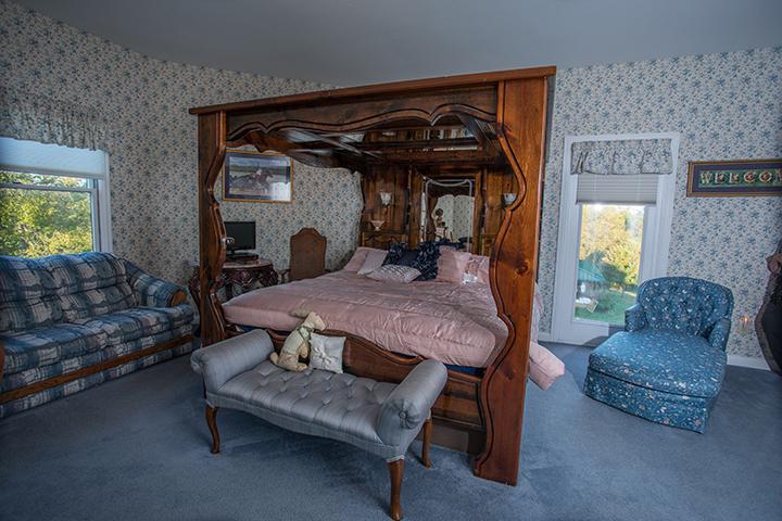Rabbit Creek Bed & Breakfast Versailles Exterior photo